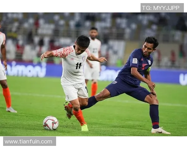 纳什足球的战术智慧与团队协作如何改变现代足球的格局